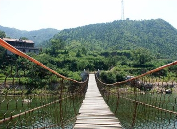 木制吊桥3
